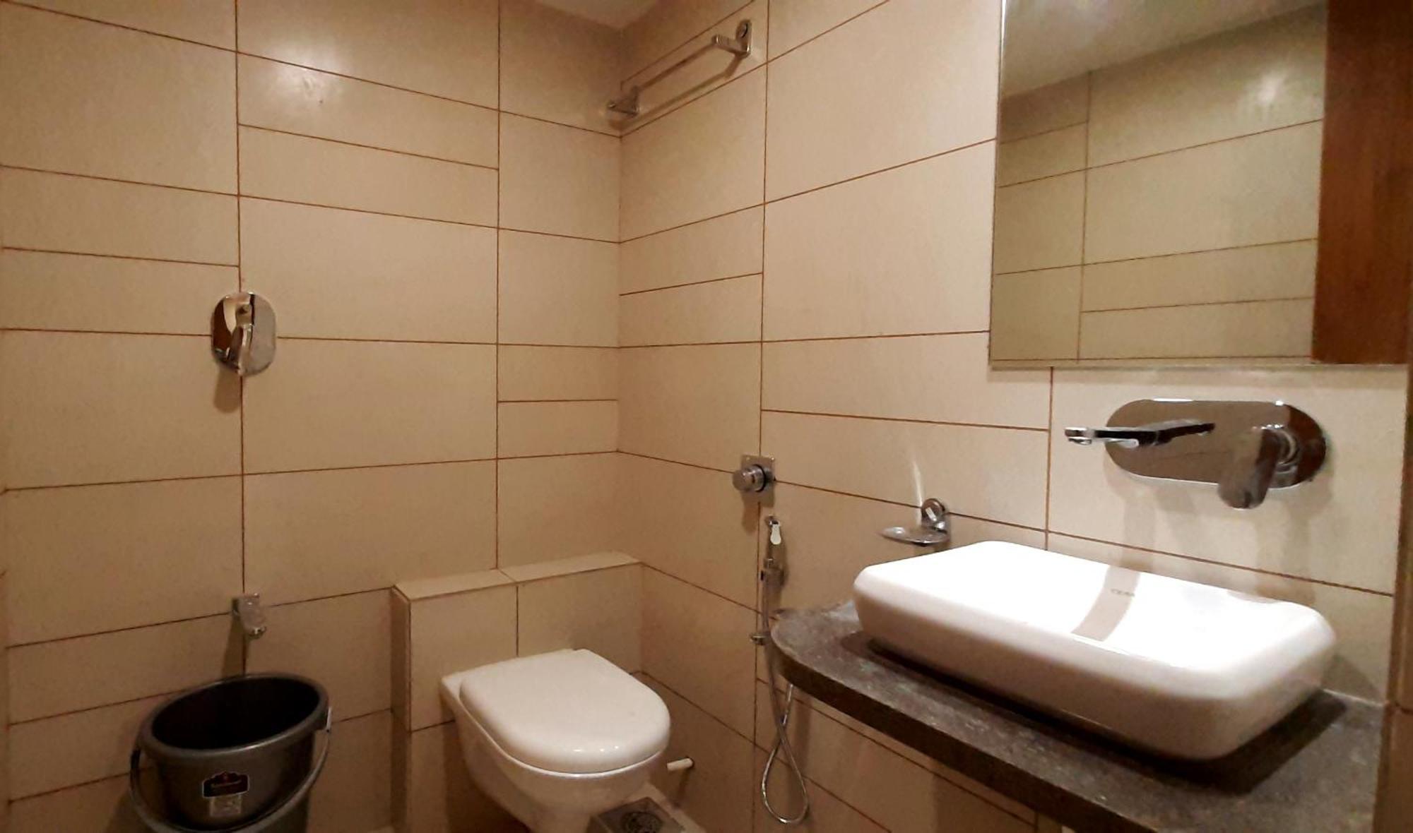 Hotel Kinara Amhedabad Dış mekan fotoğraf